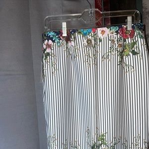 Floral Skirt by Beige ECI size med